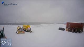 Live webcam: Uummannaq Heliport