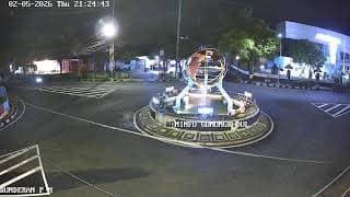 Live webcam: PLN Roundabout Traffic Cam, Wonosari